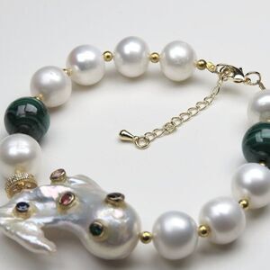 24k Gold overlayed Fresh Water Pearl & Malachite Bracelet Hand Crafted